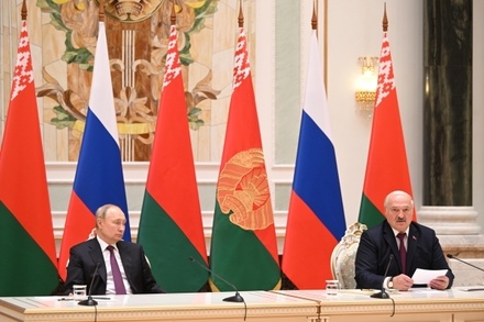 Владимир Путин заявил о совместной борьбе России и Белоруссии с санкциями