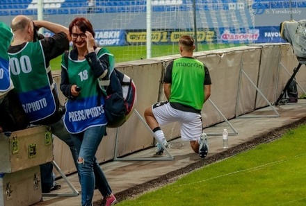 Греческий футболист справил нужду во время матча Лиги Европы в Киеве