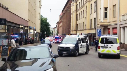 В Хельсинки автомобиль въехал в толпу пешеходов