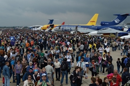 На авиасалон МАКС приехали около 120 тысяч человек