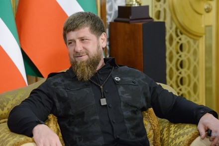 Носители чеченского языка перевели слова Кадырова об оскорблении чести в интернете