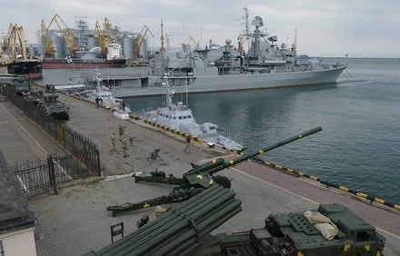 В ГД обвинили Зеленского в усилении конфликта между Россией и Украиной из-за строительства военных баз