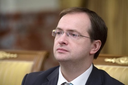 Владимир Мединский ответил на обвинения в ненаучности его диссертации