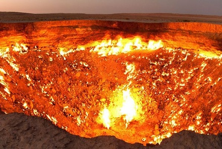 Геолог усомнился в возможности потушить «Врата ада» в Туркменистане