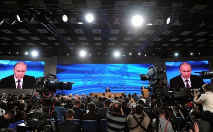 Путин заявил, что СМИ должны быть неподкупными в любой ситуации 