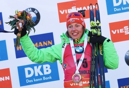 Немецкая биатлонистка Лаура Дальмайер выиграла индивидуальную гонку на этапе КМ