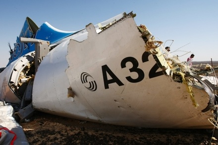 Глава ФСБ назвал теракт причиной катастрофы А321 над Синаем