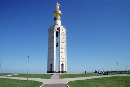 В Германии журналист призвал снести памятник Победы на Прохоровском поле