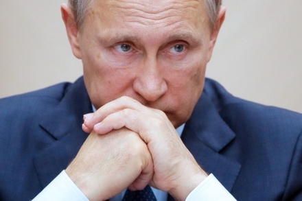 Песков подтвердил отказ Путина лететь на саммит АТЭС