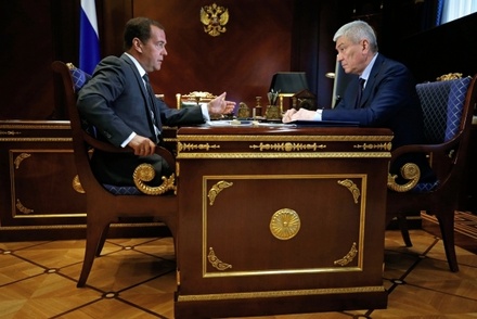 Дмитрий Медведев поручил разработать единую базу данных для всех ведомств