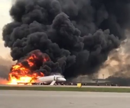 РИА Новости сообщило о пяти пострадавших при пожаре в самолёте в Шереметьеве