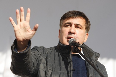 Саакашвили получил официальные документы о лишении украинского гражданства