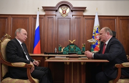 Зюганов пожаловался Путину на необъективное освещение в СМИ кампании Грудинина