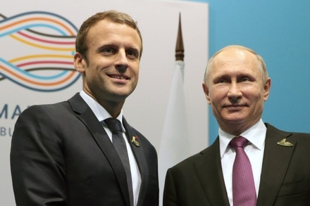 Путин и Макрон обсудили ситуацию в Сирии после ракетных ударов