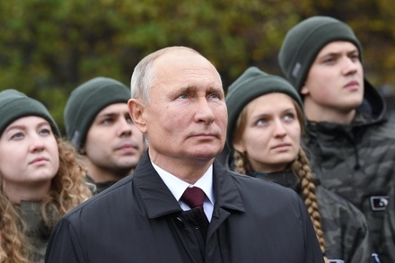 В Кремле назвали чушью информацию о возможном уходе Владимира Путина в отставку