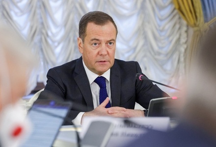 Дмитрий Медведев заявил о продолжении притеснений россиян за рубежом