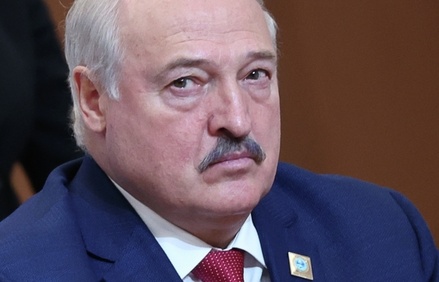 Лукашенко заявил о планах обсудить с Путиным дальнейшие шаги по Украине