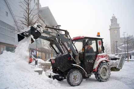 В Москве из-за снегопада круглосуточно дежурят 1,5 тысячи аварийных бригад