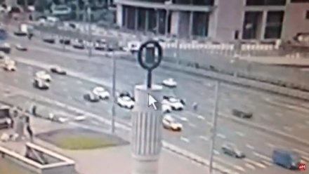 Смертельное ДТП на Кутузовском попало на камеру видеонаблюдения