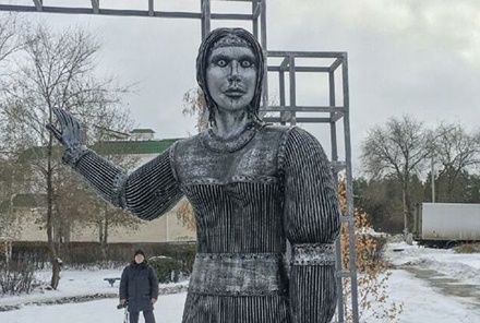 Мэрия Нововоронежа демонтирует испугавший жителей памятник Алёнке