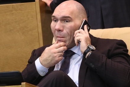 Валуев отказался пересаживаться с галёрки ГД, несмотря на недостаток кислорода