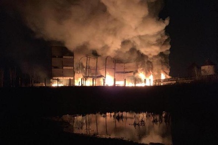 Пожар на территории завода в Калининграде локализовали