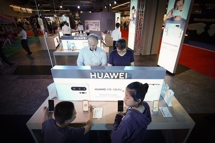 США призывают союзников отказаться от использования техники Huawei