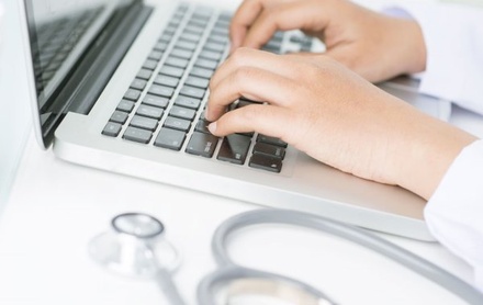 «Яндекс.Здоровье» надеется включить онлайн-консультации врачей в систему ОМС