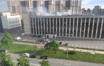 В Петербурге загорелся хлебозавод