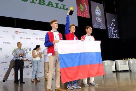 Сборная России завоевала три медали во Всемирной олимпиаде по робототехнике