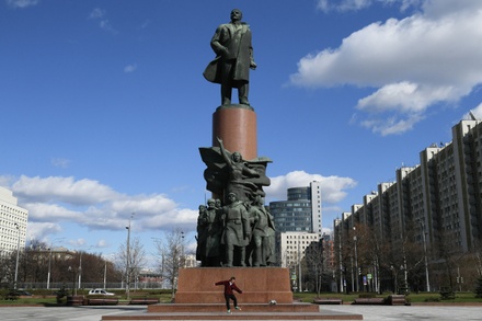 Дмитрий Киселёв заявил о зашкаливающем количестве памятников Ленину в России