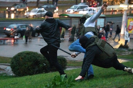 В МВД Белоруссии пригрозили применением боевого оружия на акциях протеста