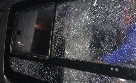 Неизвестные обстреляли автобус с хоккеистами в Башкирии