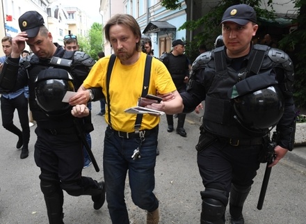 СМИ сообщили о задержании в Москве 750 участников несогласованной акции