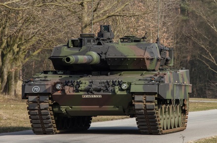Военный журналист рассказал, сколько танков нужно ВСУ «для серьёзного наступления»