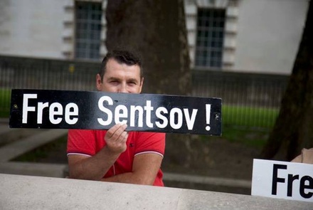 Акции в поддержку Олега Сенцова прошли в 78 городах мира