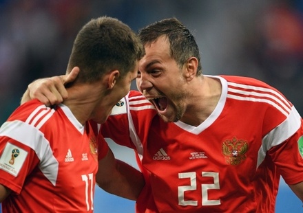 Россия ведёт со счётом 3:0 во втором тайме матча ЧМ-2018 против Египта