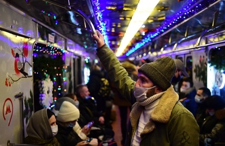 Власти Москвы продлили работу транспорта в Рождество