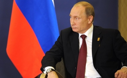 В Кремле прокомментировали отсутствие Владимира Путина на саммите G7