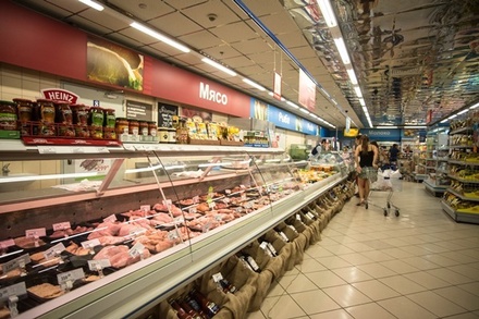 Больше 80% граждан России выступили против ограничений работы супермаркетов