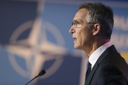 Генсек НАТО: альянс должен расширить поставки оружия, ПВО и горючего на Украину