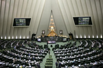Парламент Ирана одобрил увеличение расходов на ракетную программу
