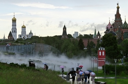 Гидрометцентр: жара в Москве с пятницы сменится дождями
