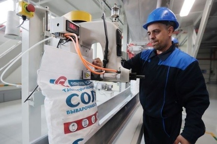 Украинские СМИ сообщили о дефиците соли в стране
