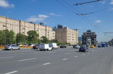 Несколько автомобилей столкнулись на Кутузовском проспекте в Москве