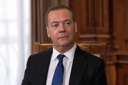 Дмитрий Медведев объяснил «проблемами с головой» или «проявлением гена фашизма» слова Джорджи Мелони об СВО