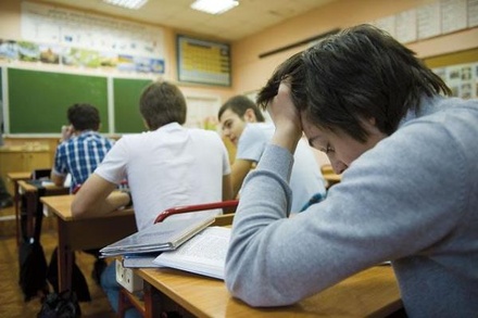 В Красногорске уволили учителя, заподозренного в распространении порнографии среди школьников