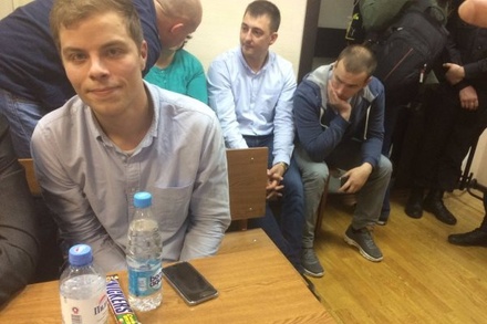 Волонтёра штаба Навального оштрафовали на 500 рублей за неповиновение полиции