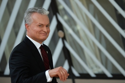 Президент Литвы помиловал осуждённых за шпионаж граждан России