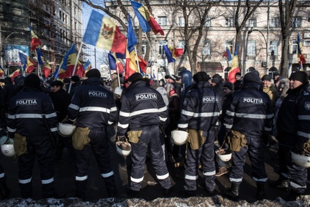 Число пострадавших в Кишинёве полицейских возросло до 14